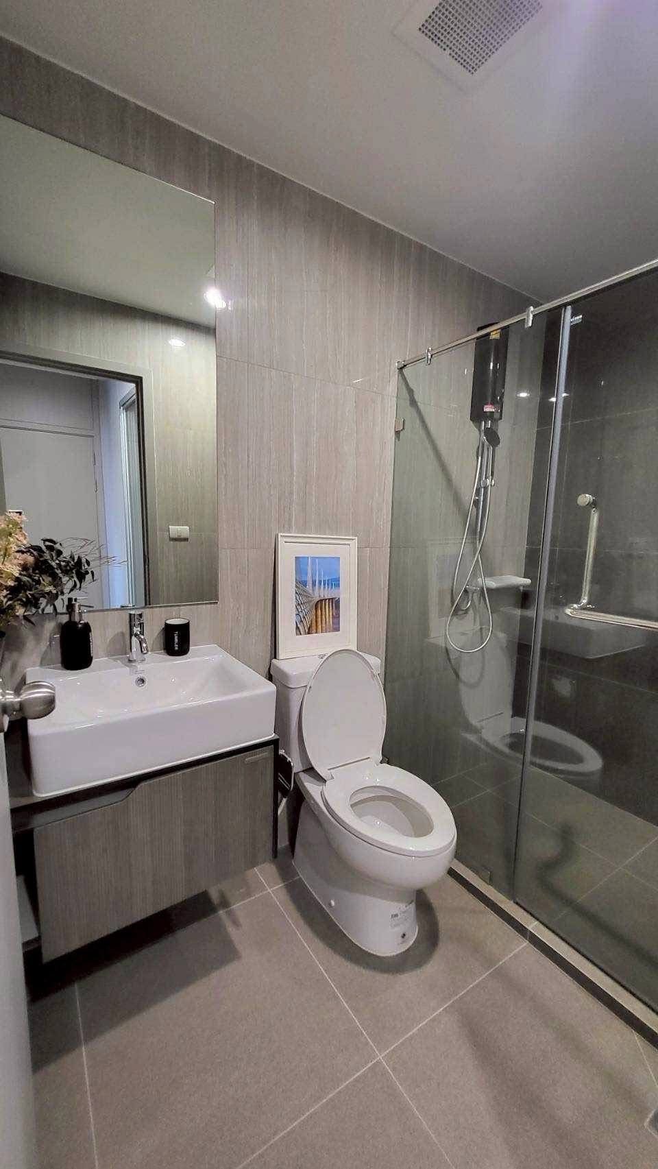 Two Bedroom Condo For Rent