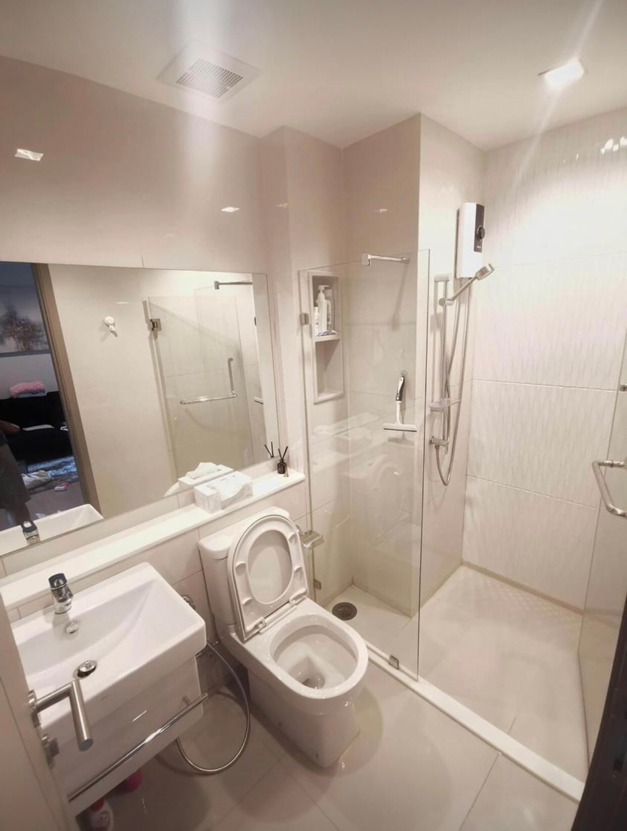 One Bedroom Condo For Rent