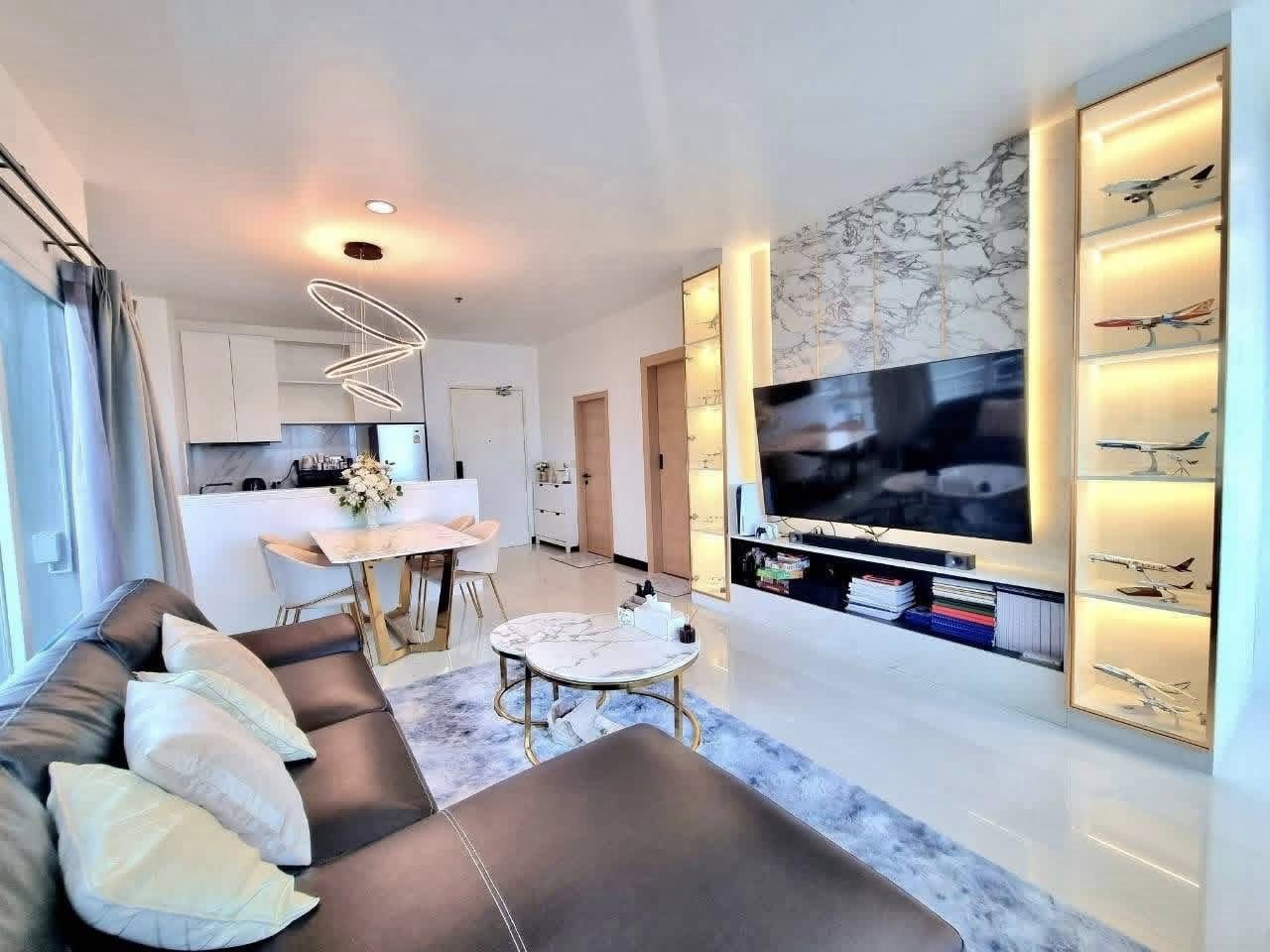 One Bedroom Condo For Rent