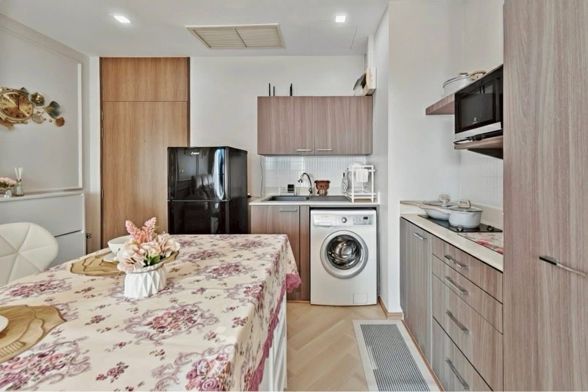 One Bedroom Condo For Rent