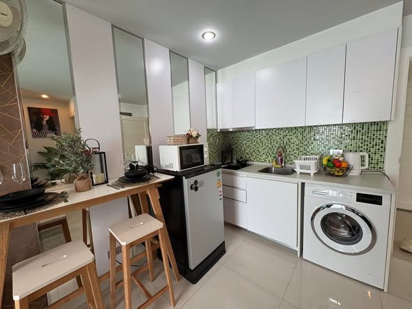 Two Bedroom Condo For Rent