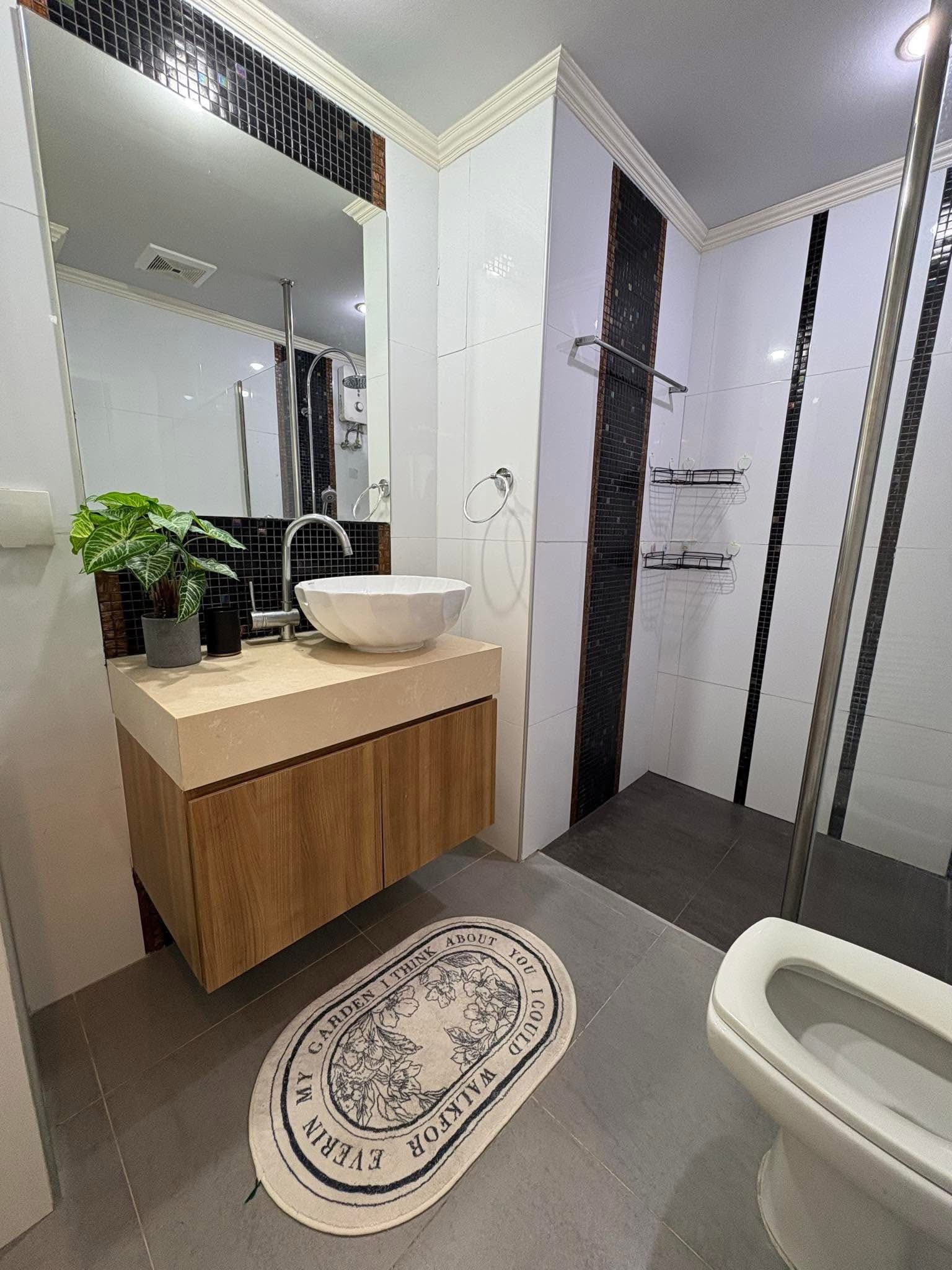 Two Bedroom Condo For Rent