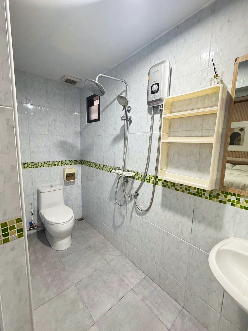 Detached House For Rent