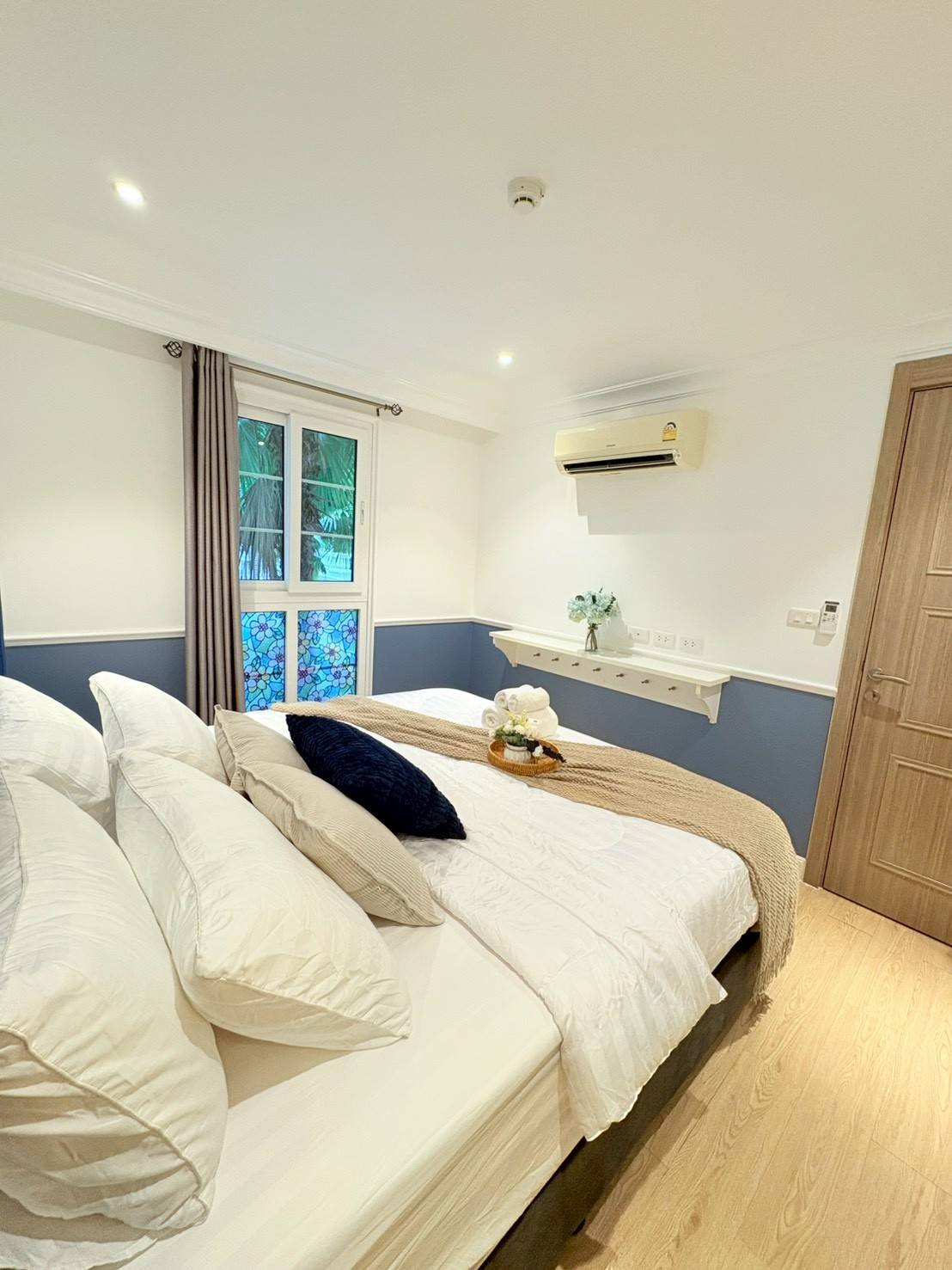 One Bedroom Condo For Rent