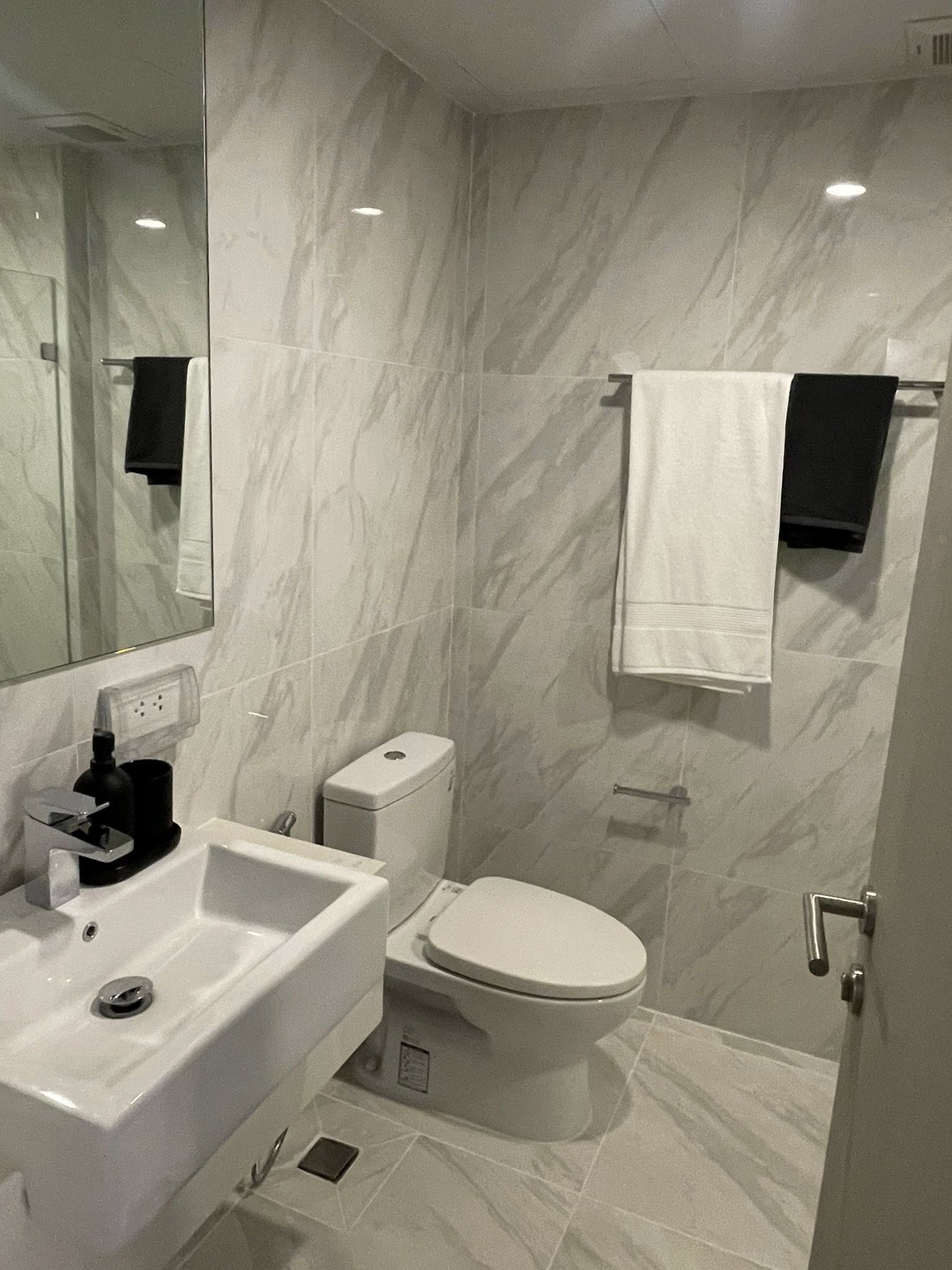 Two Bedroom Condo For Rent