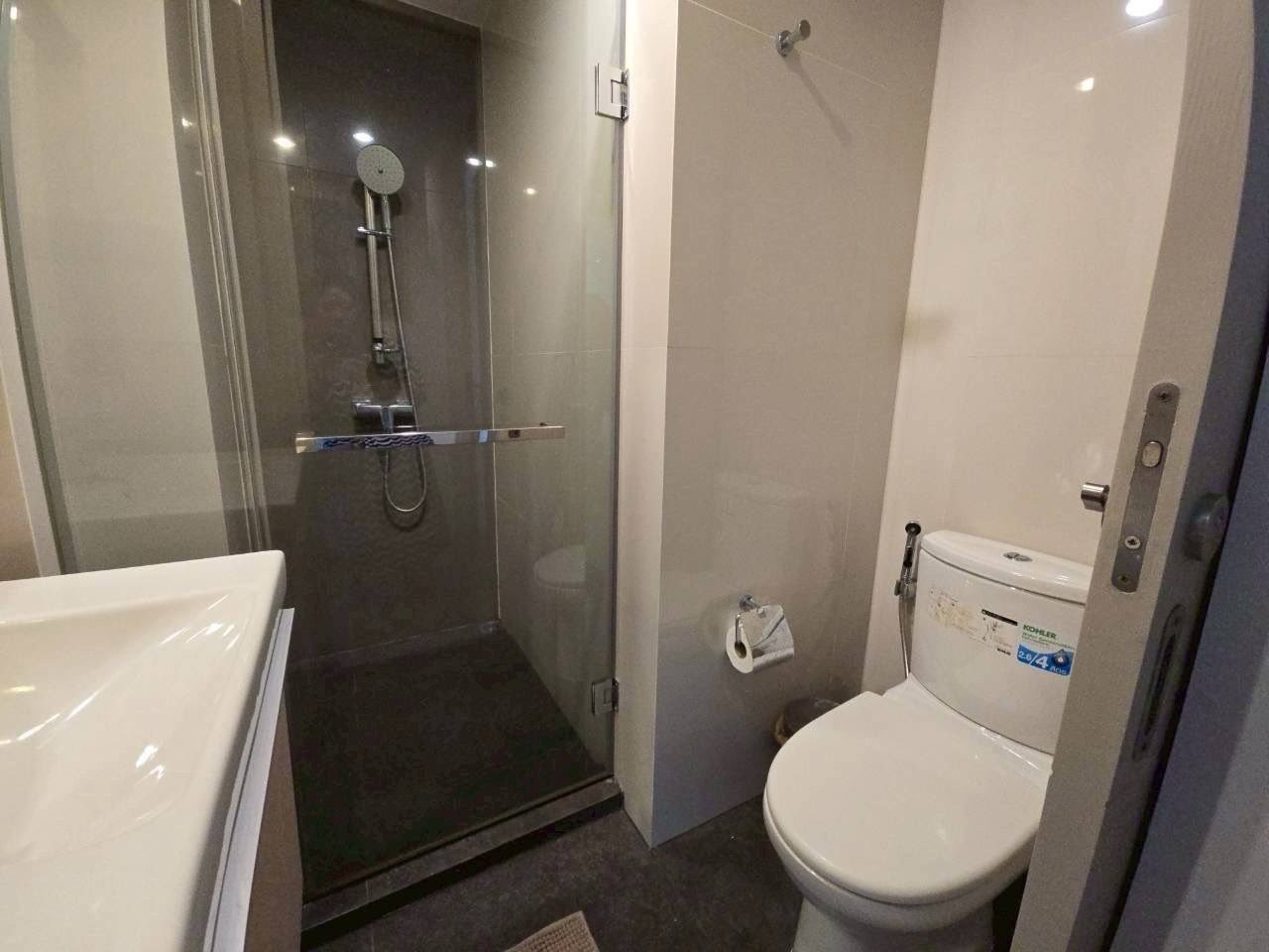 Two Bedroom Condo For Rent