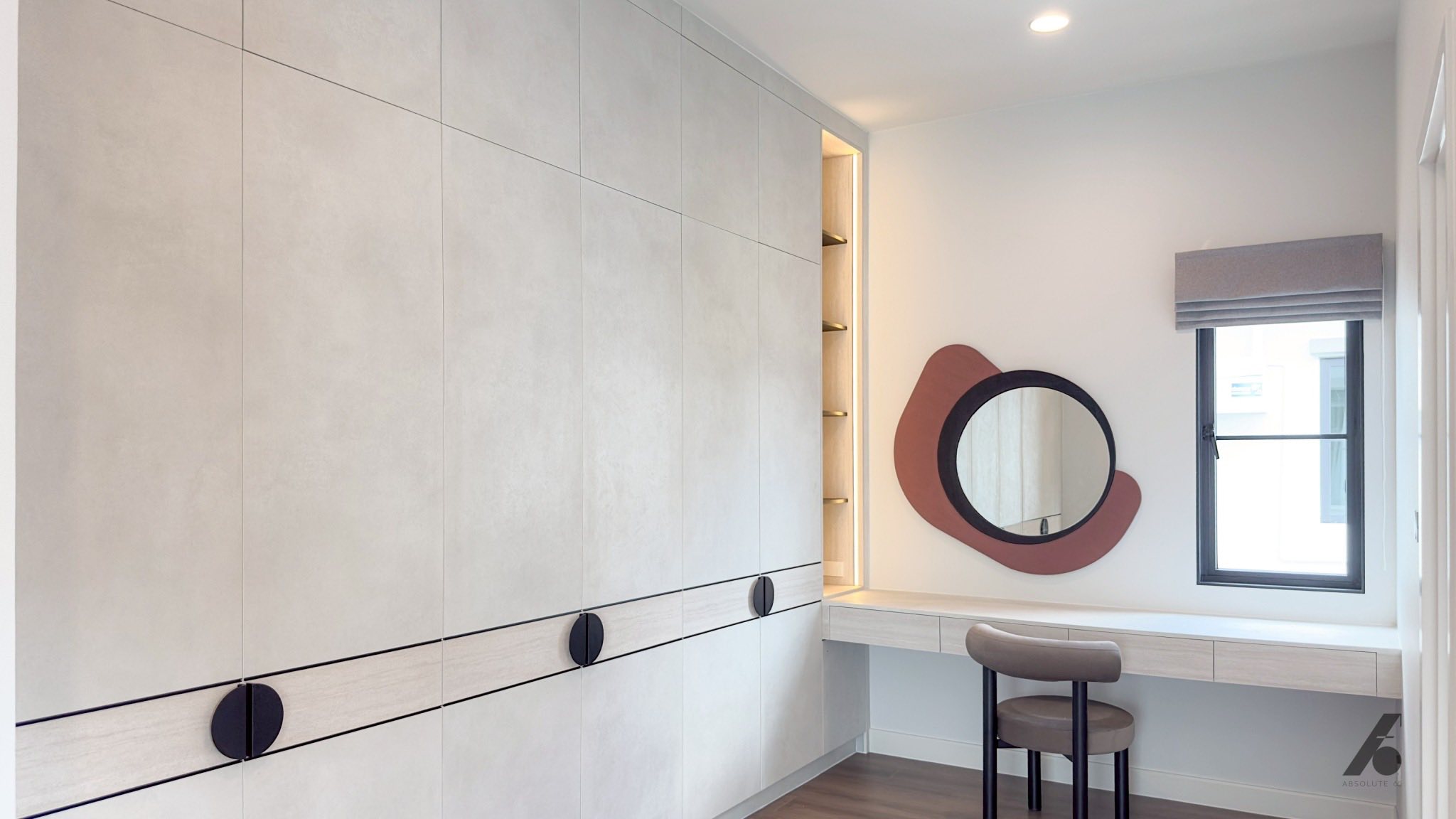 Detached House For Rent