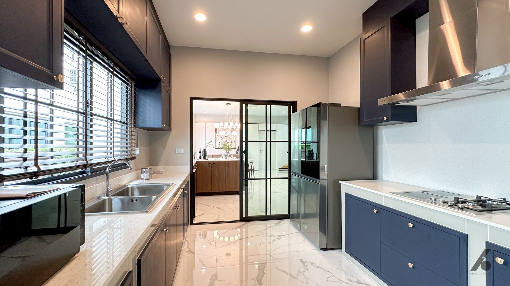 Detached House For Rent