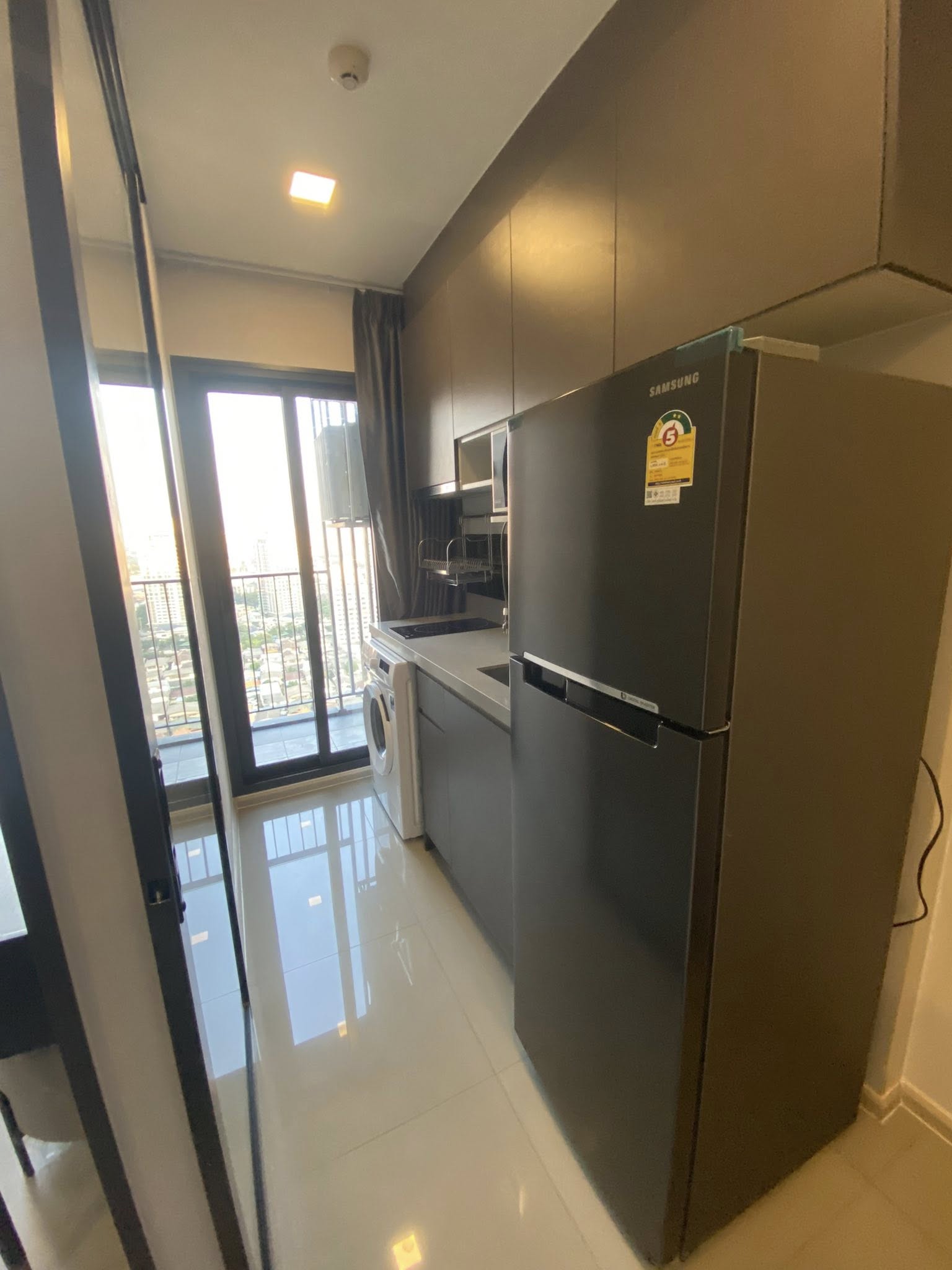 One Bedroom Condo For Rent