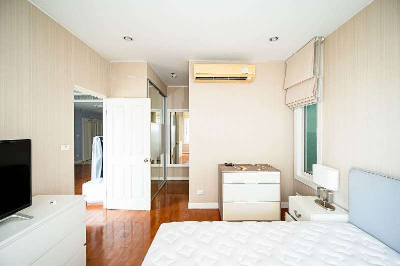 One Bedroom Condo For Rent