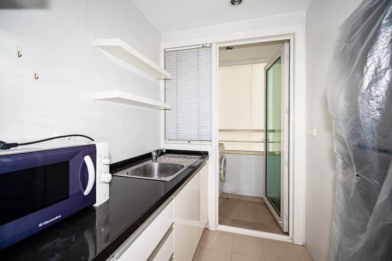 One Bedroom Condo For Rent