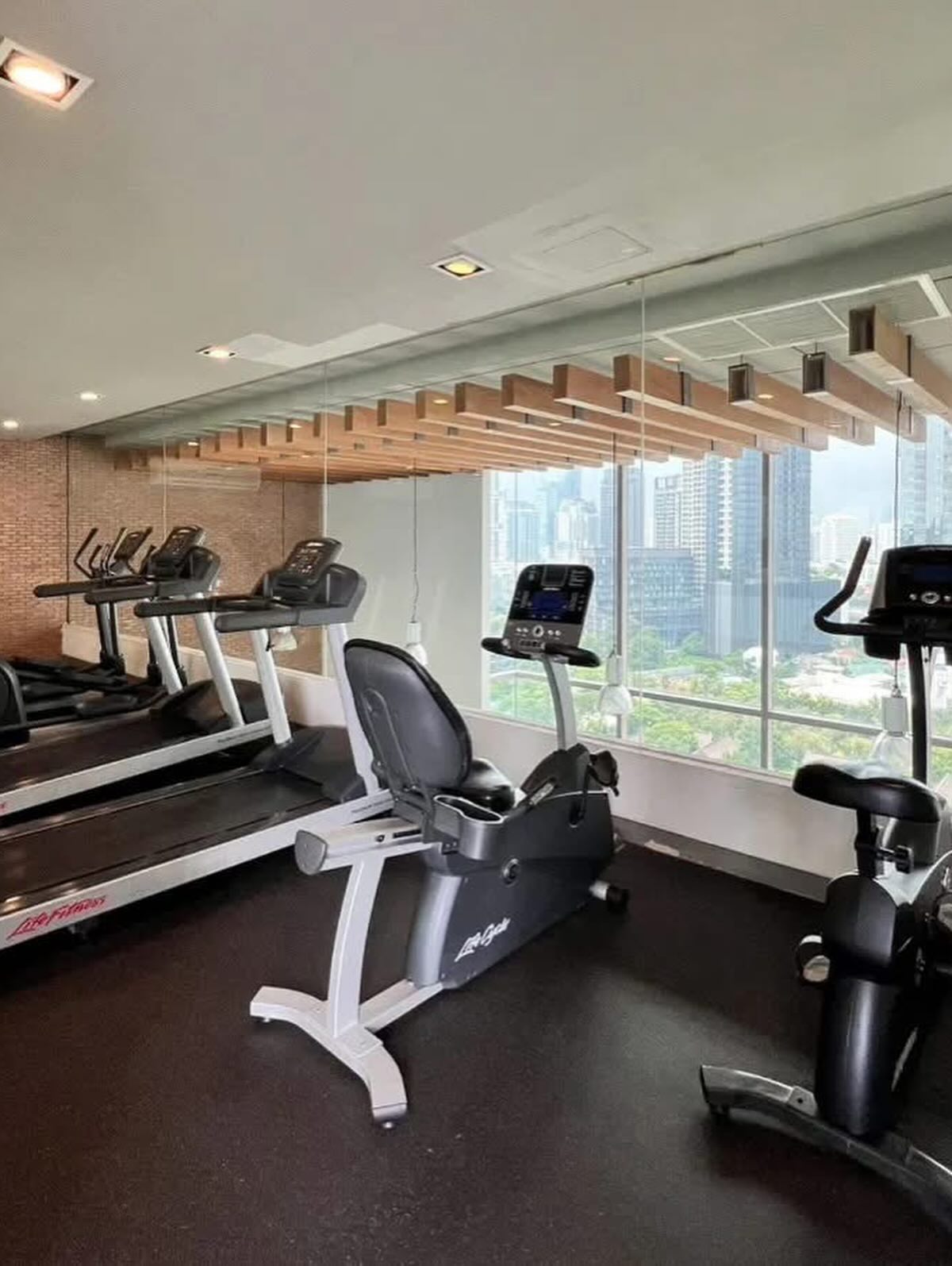 Duplex One Bedroom Condo For Rent