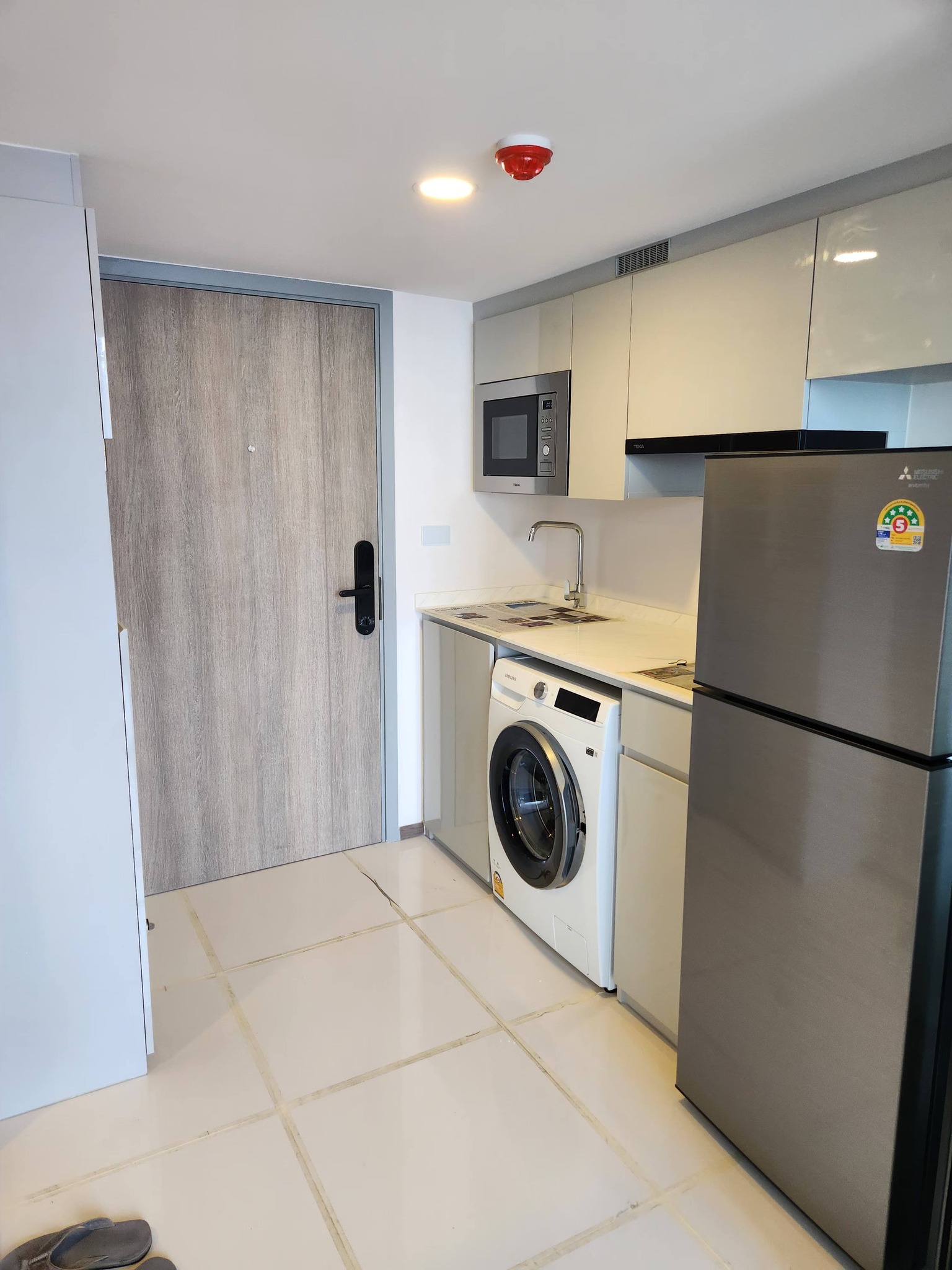 Duplex One Bedroom Condo For Rent