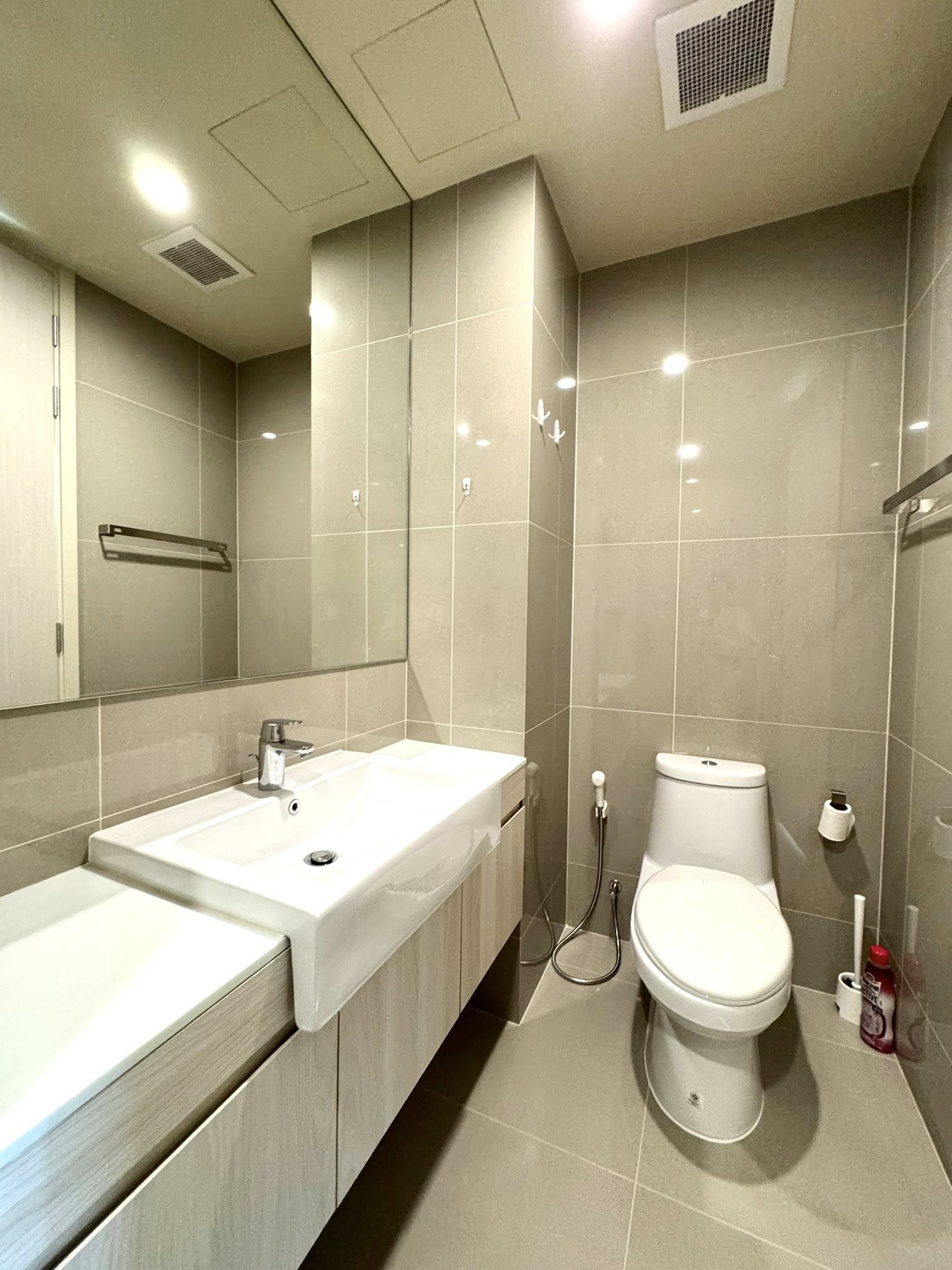 Two Bedroom Condo For Rent