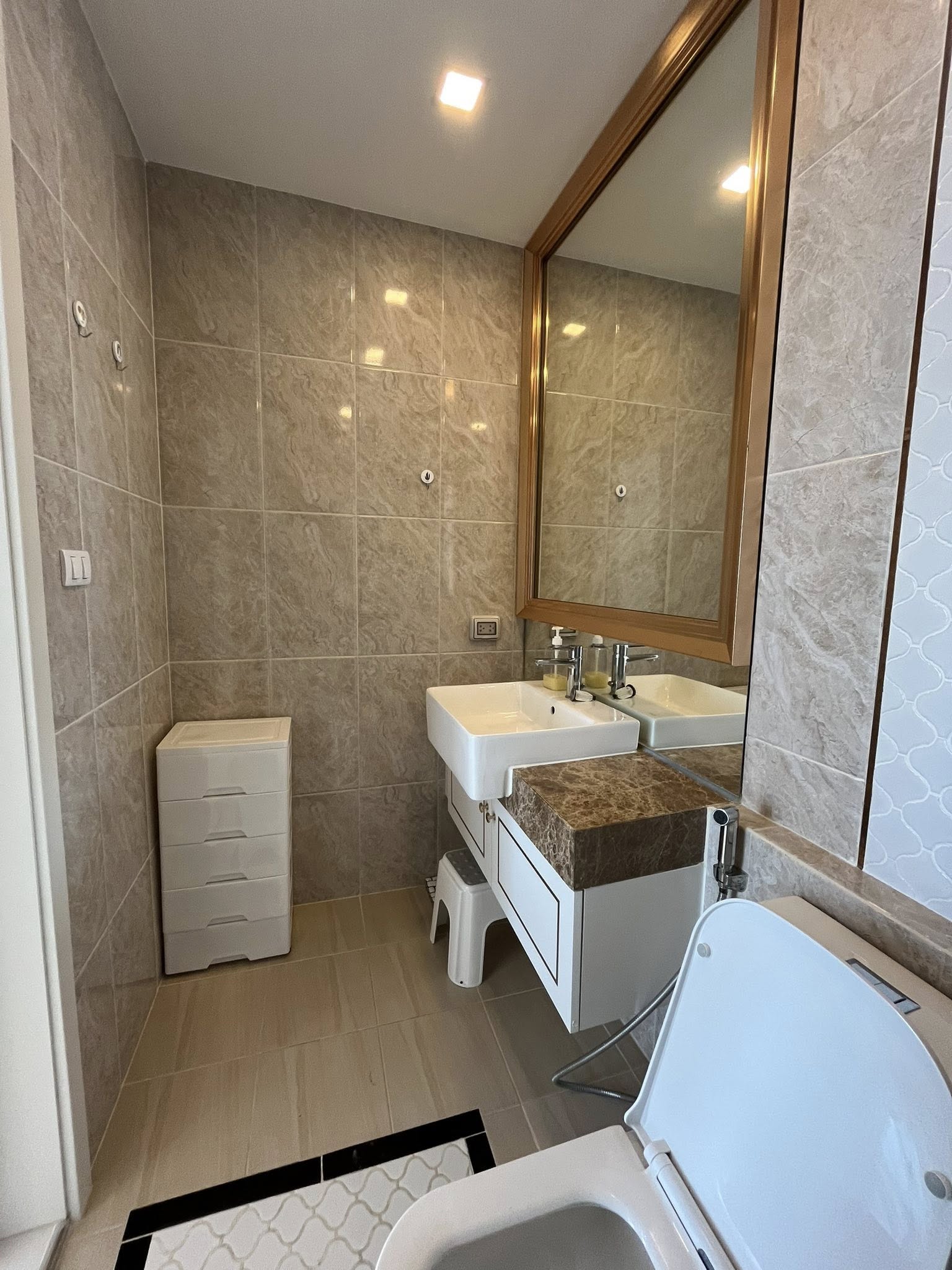 Two Bedroom Condo For Rent