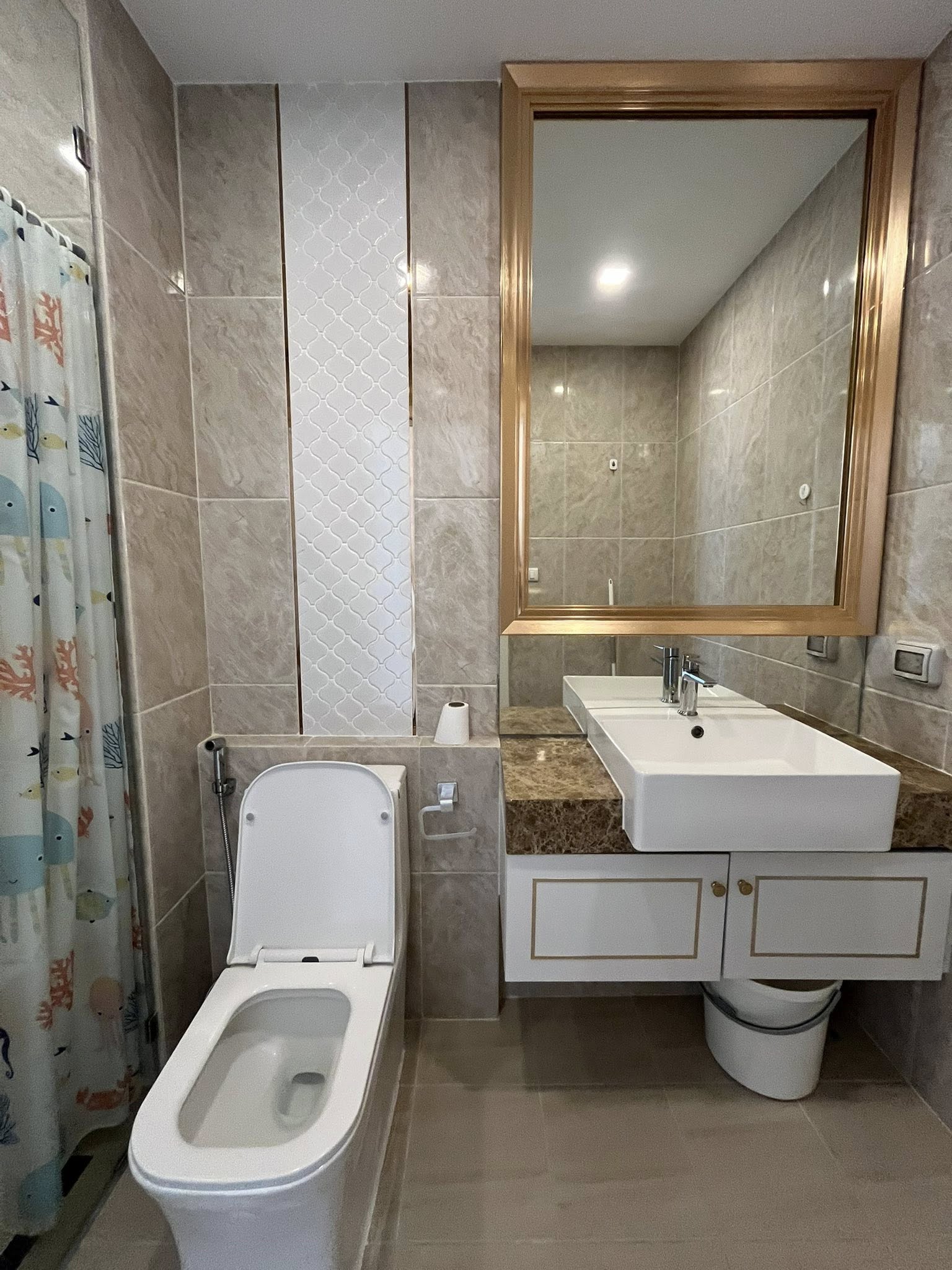 Two Bedroom Condo For Rent