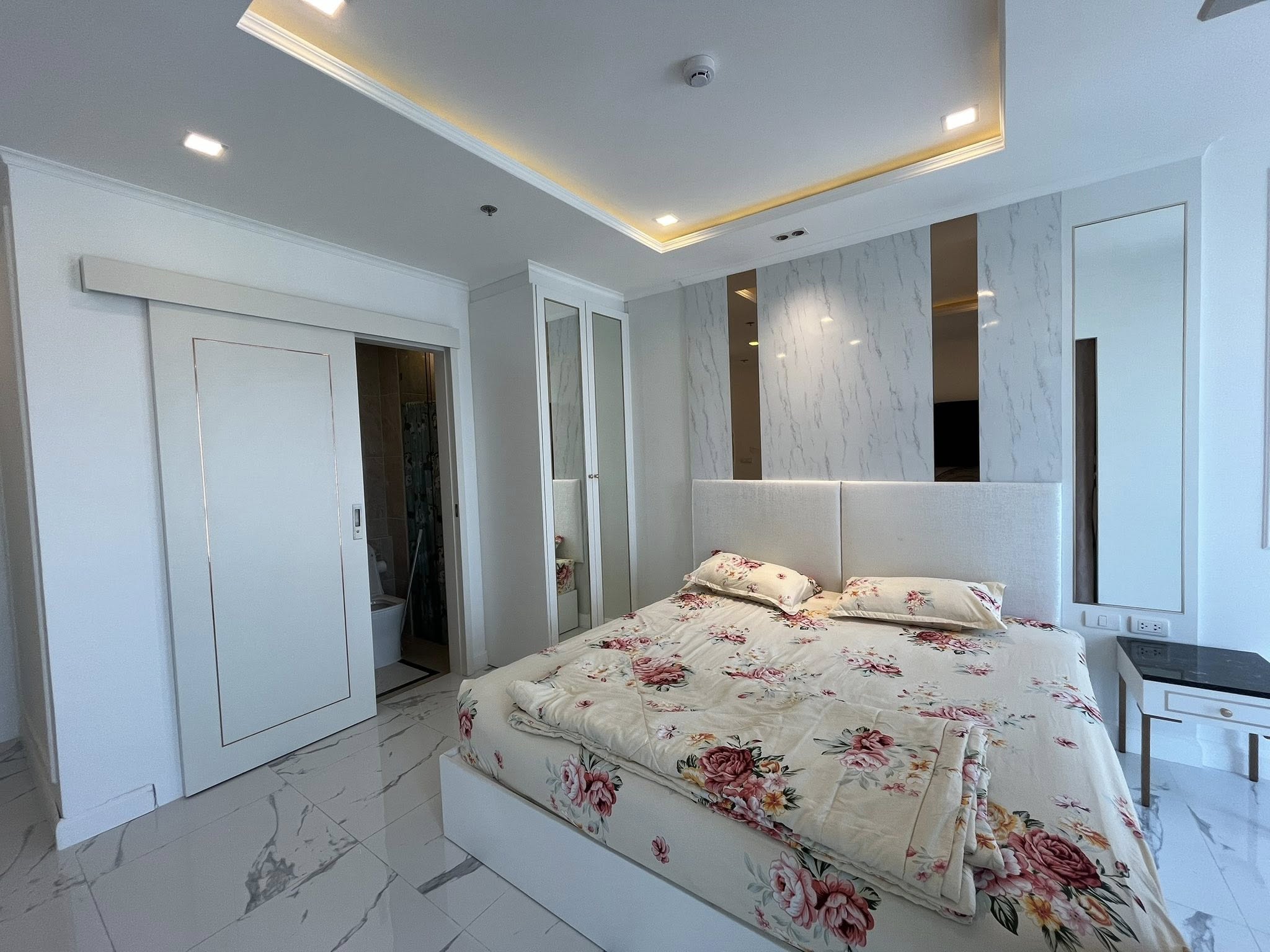 Two Bedroom Condo For Rent