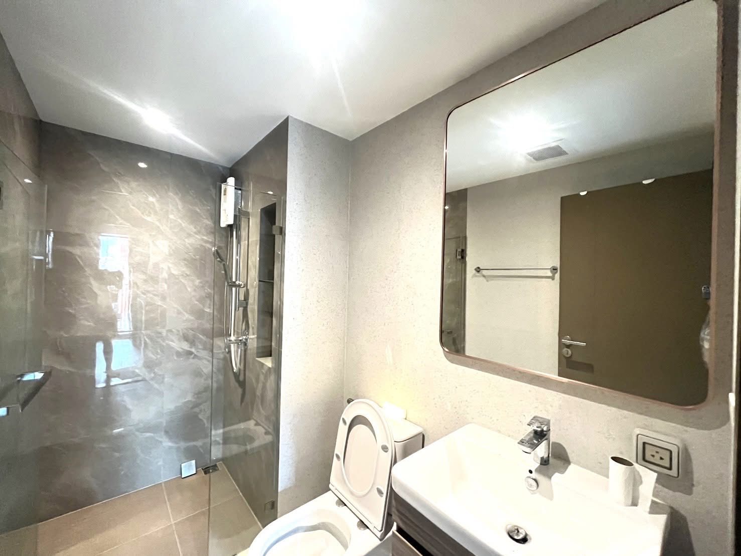 One Bedroom Condo For Rent