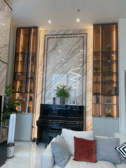 Three Bedroom Penthouse For Rent