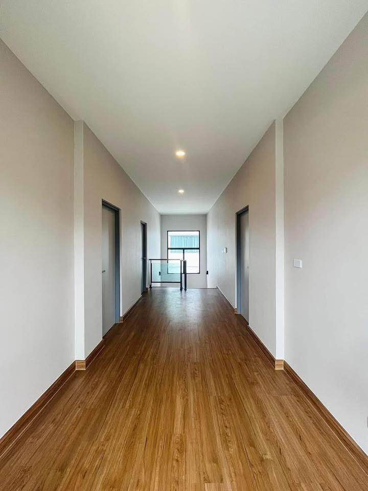 Detached House For Sale