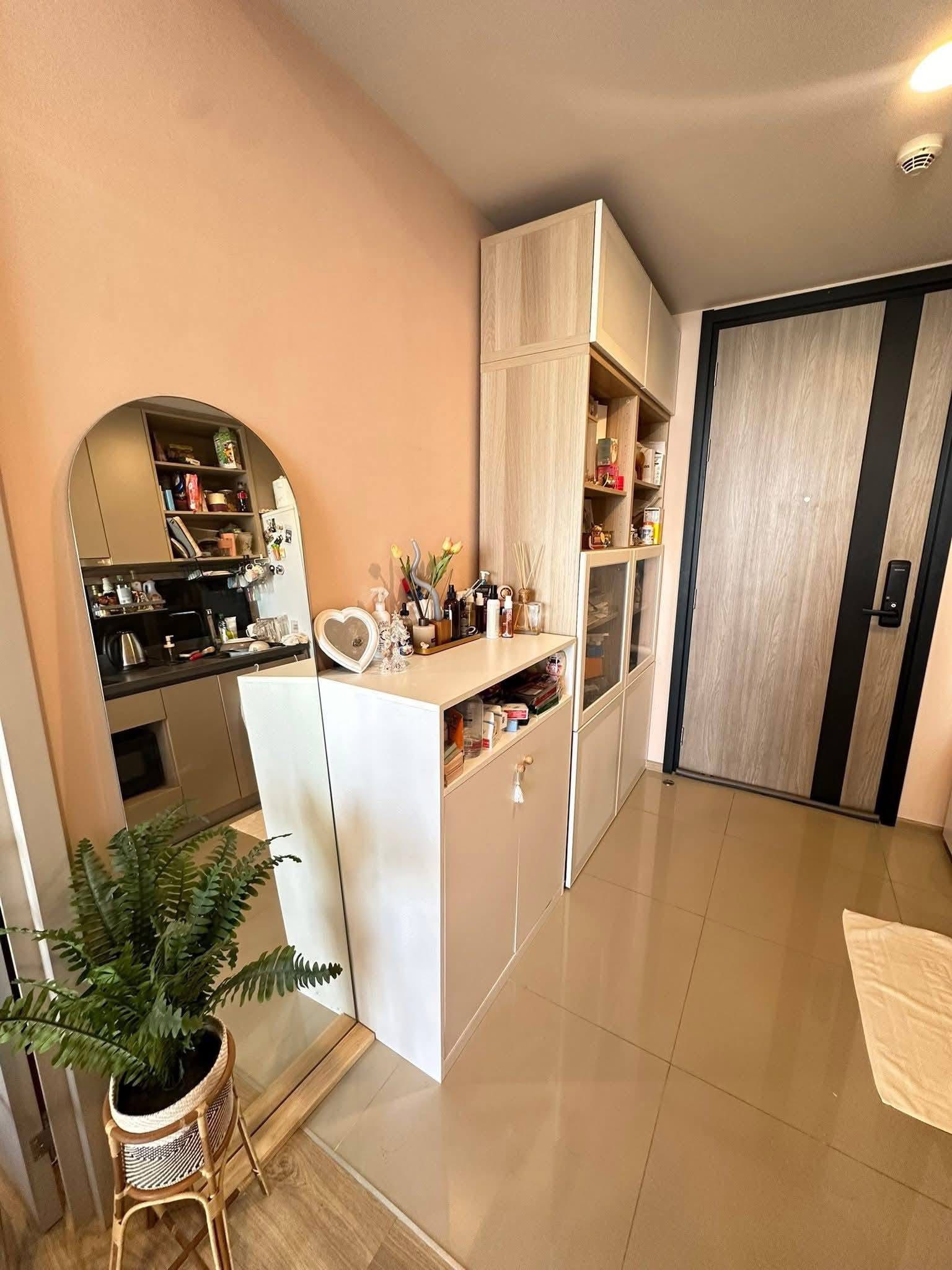 One Bedroom Condo For Rent