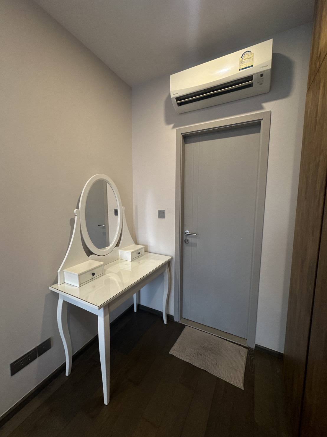 One Bedroom Condo For Rent