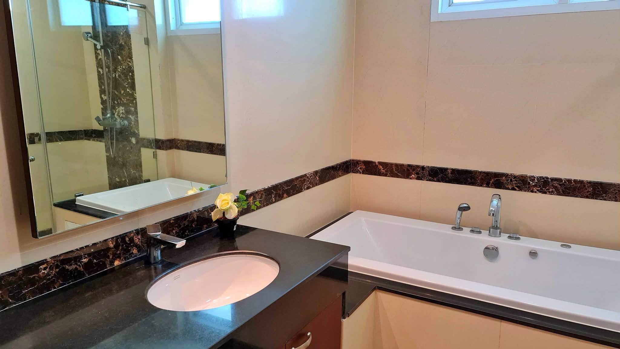 Three Bedroom Condo For Rent