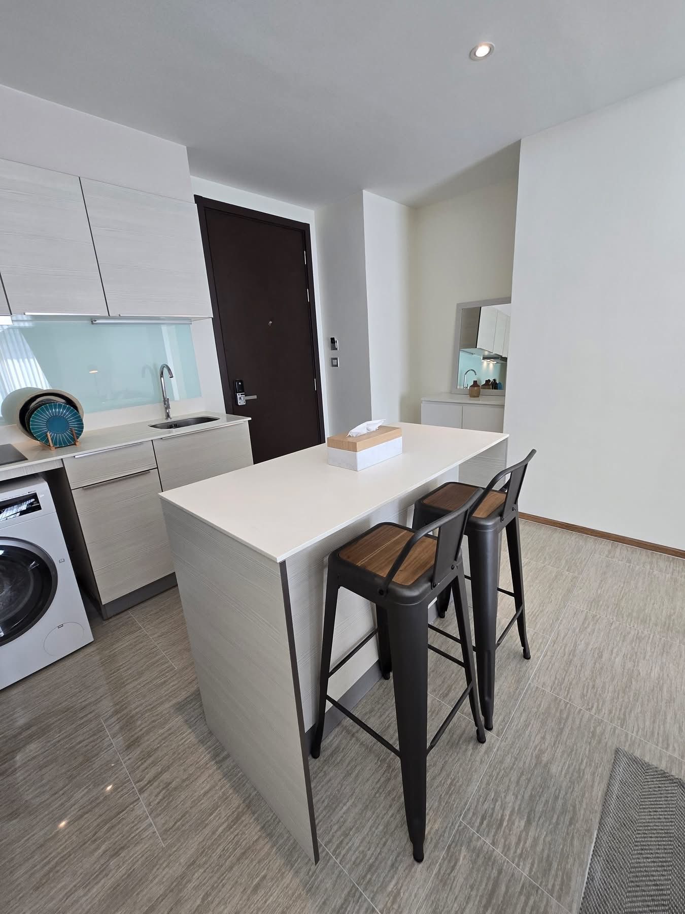 Two Bedroom Condo For Rent