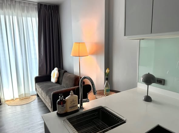One Bedroom Condo For Rent