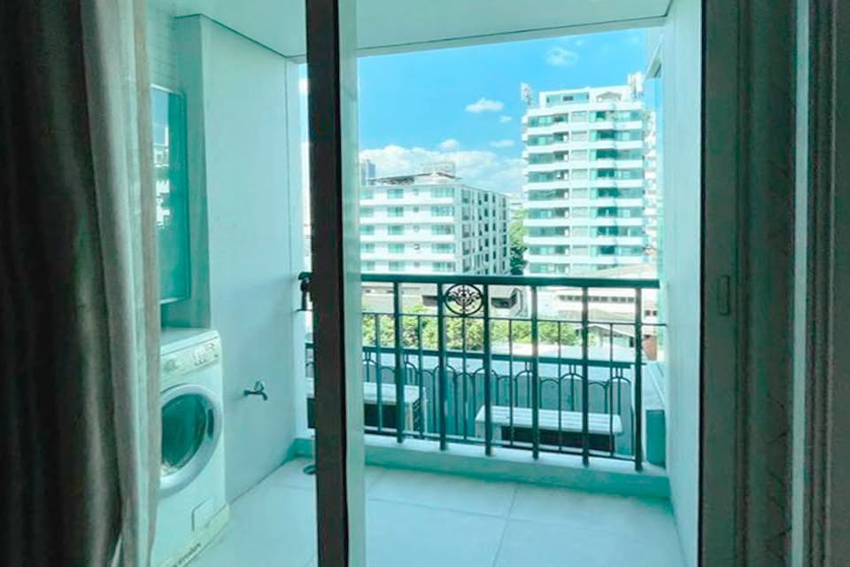 One Bedroom Condo For Rent