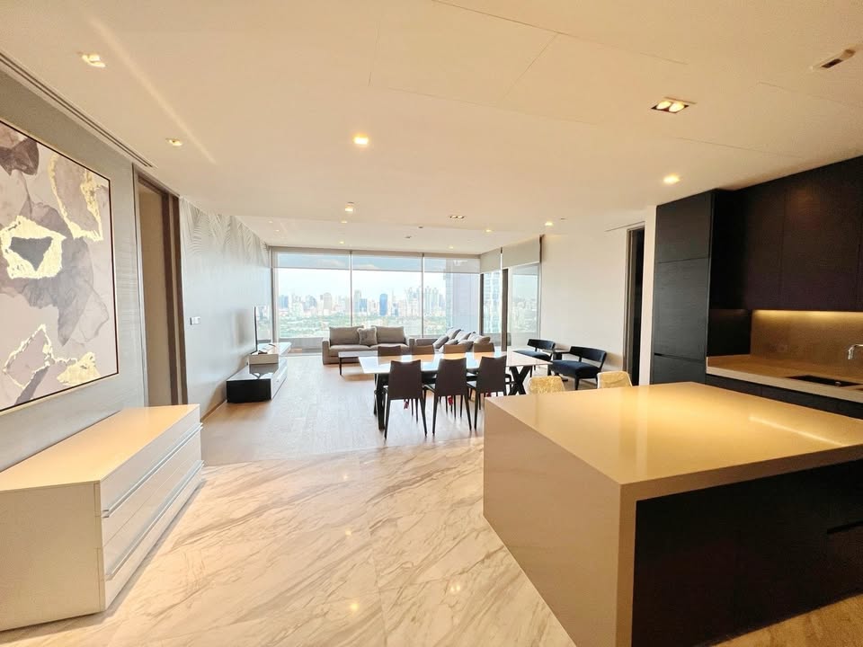 Three Bedroom Condo For Rent