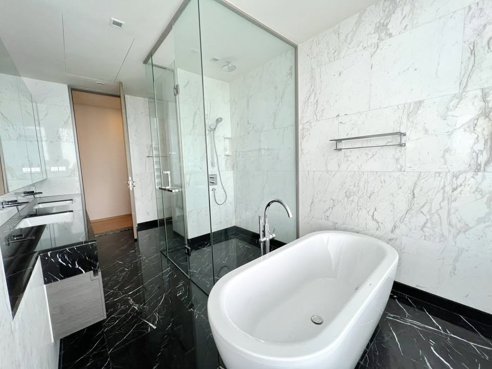 Three Bedroom Condo For Rent