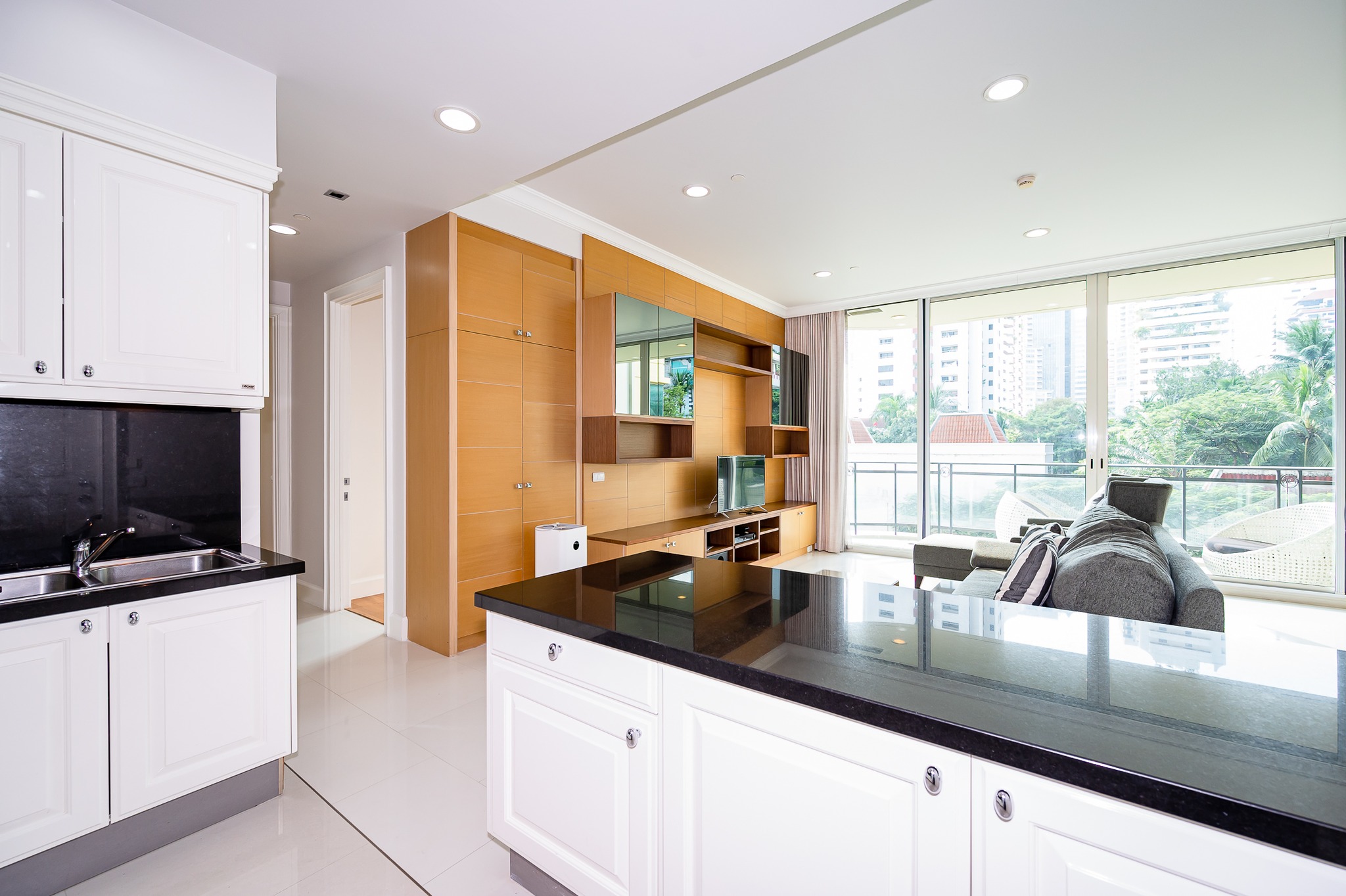 Three Bedroom Condo For Rent