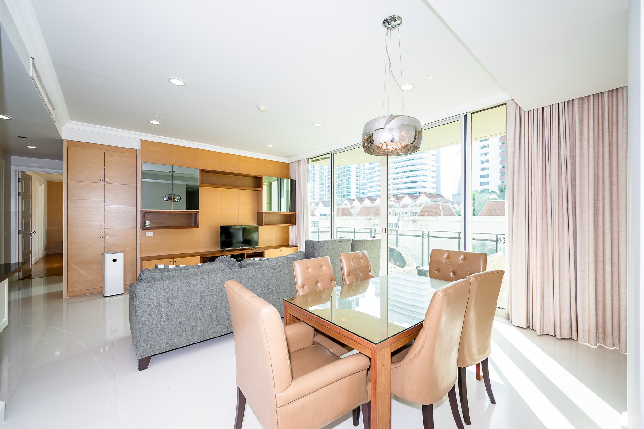 Three Bedroom Condo For Rent