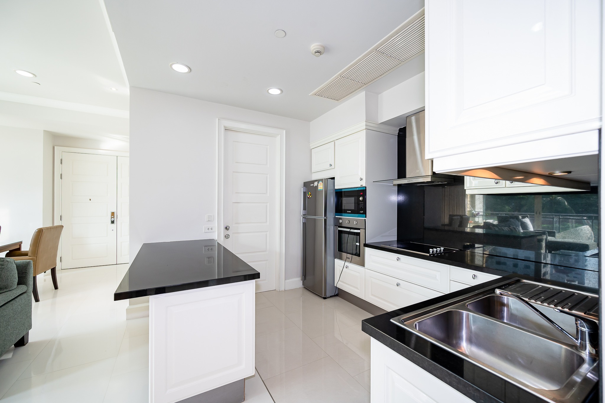 Three Bedroom Condo For Rent