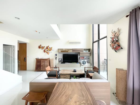 Two Bedroom Condo For Rent