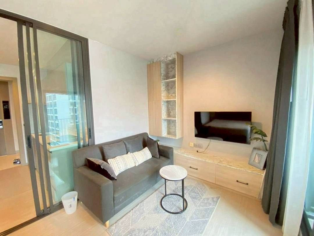 One Bedroom Condo For Rent