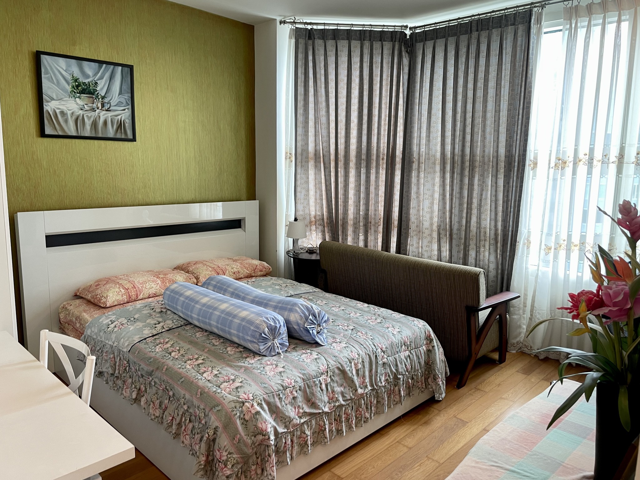 Three Bedroom Condo For Rent