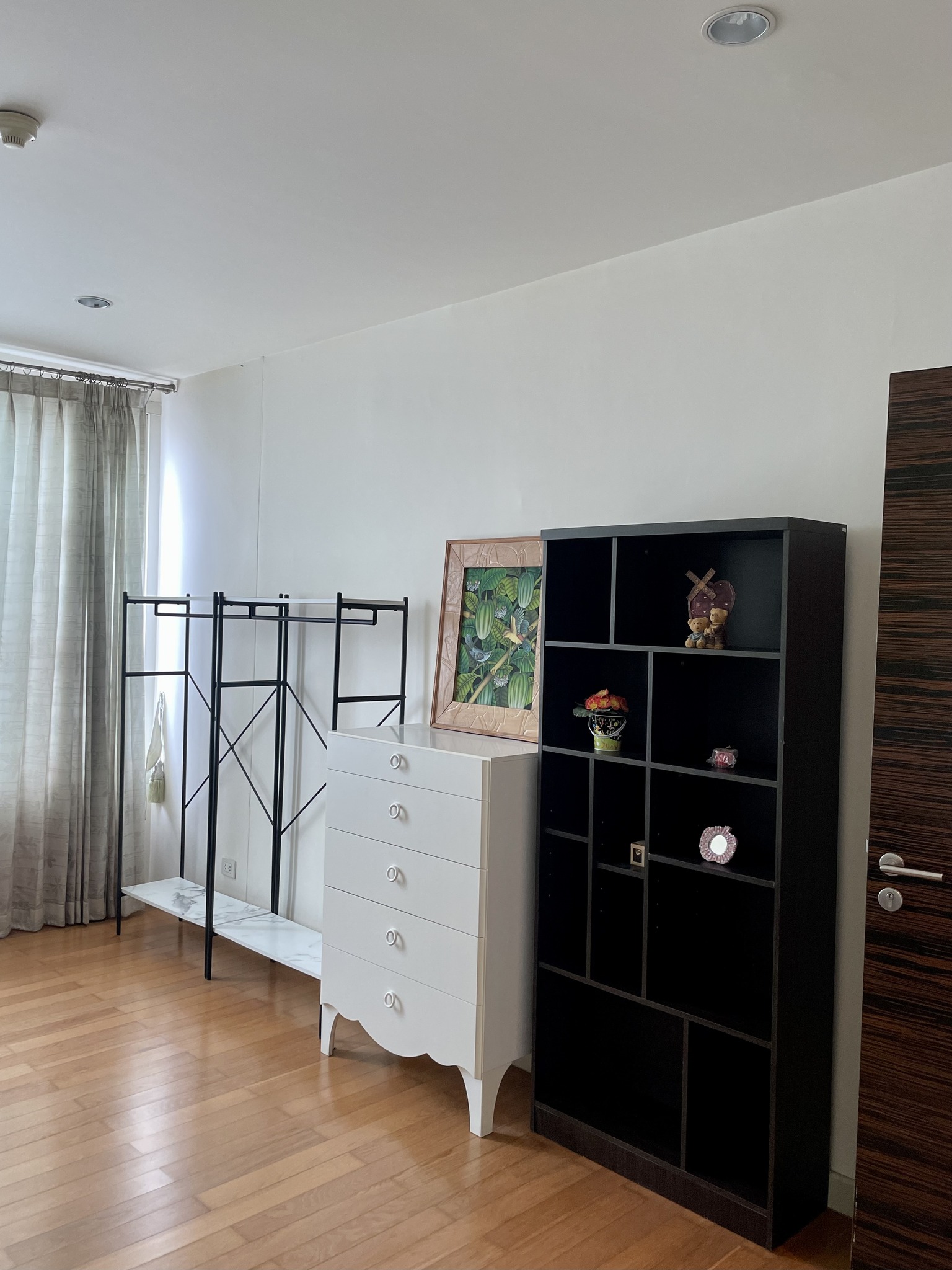 Three Bedroom Condo For Rent