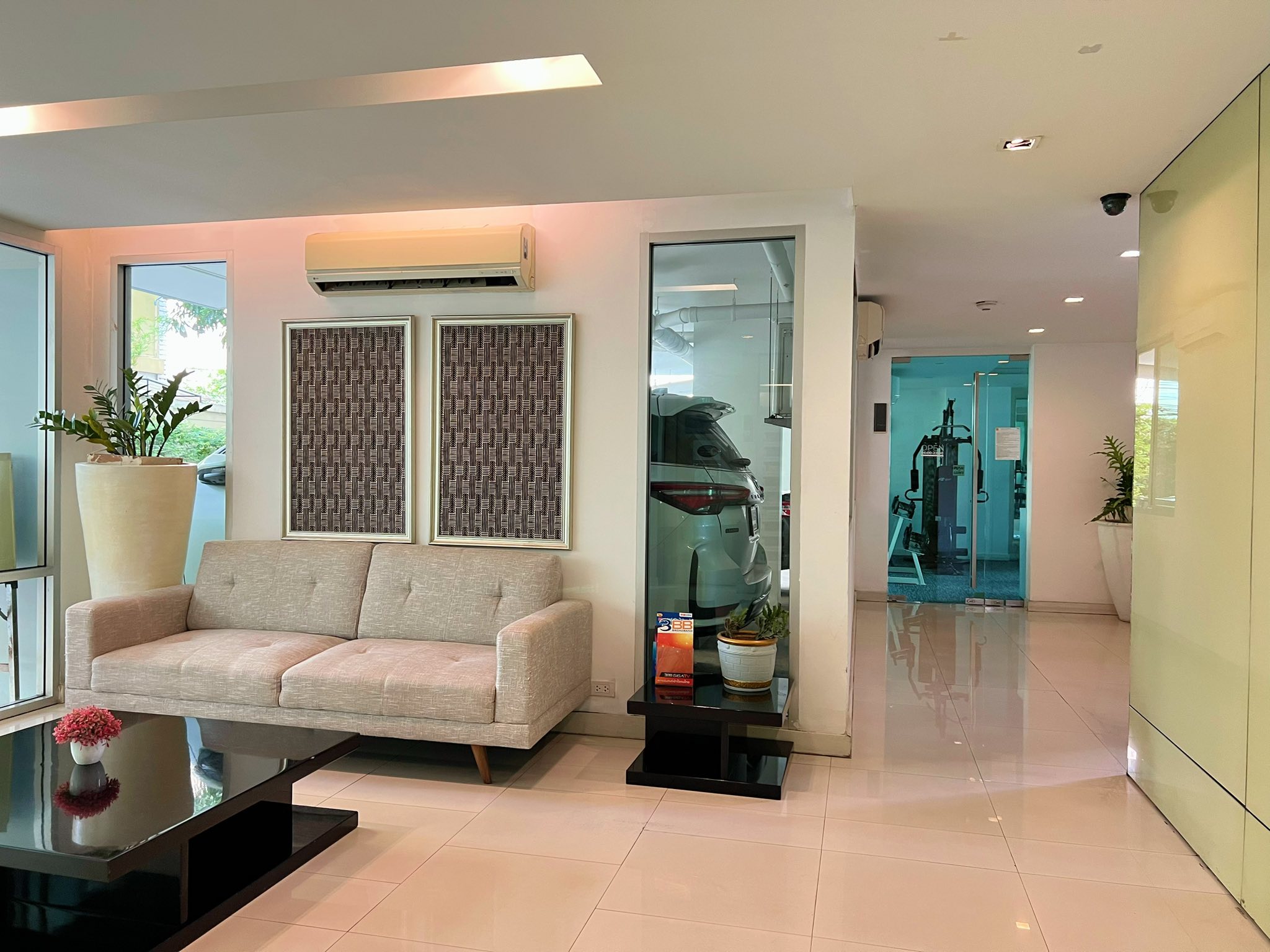 One Bedroom Condo For Rent