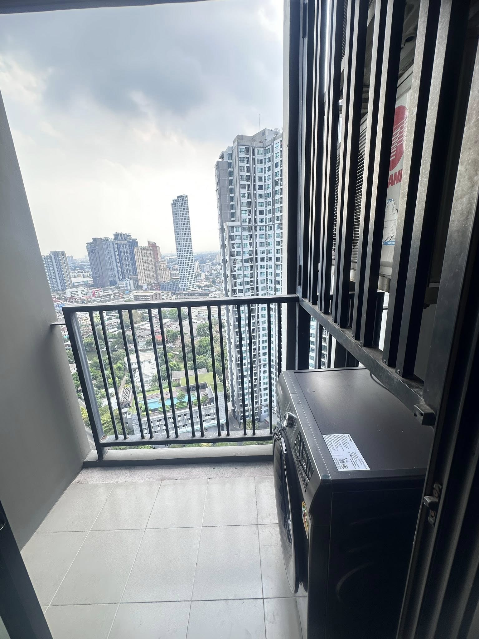 One Bedroom Condo For Rent