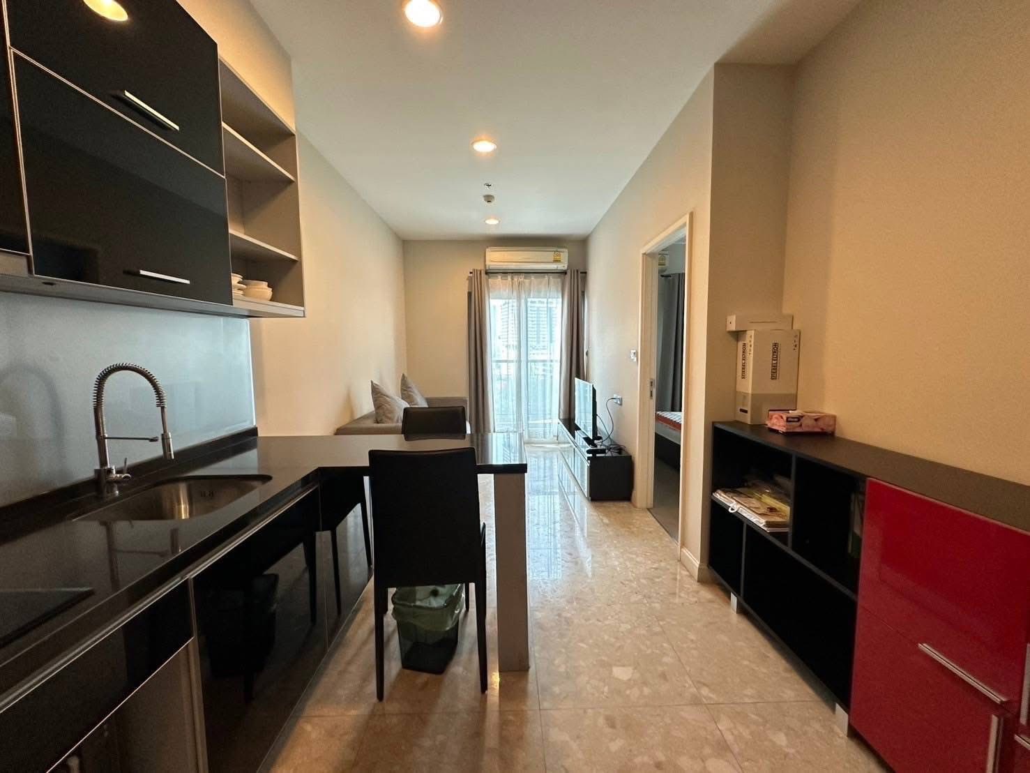 One Bedroom Condo For Rent