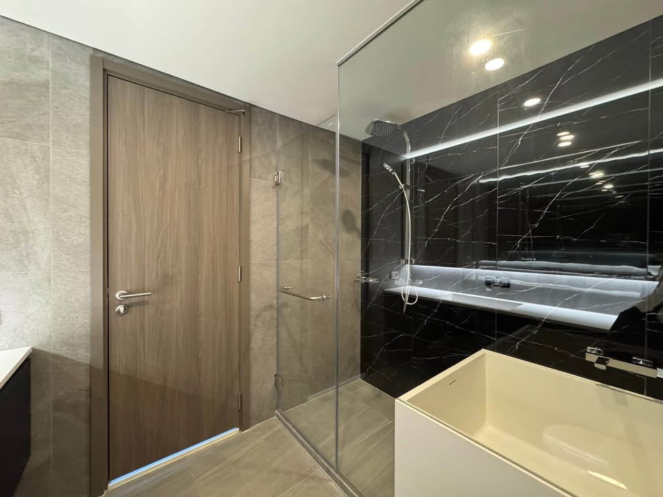 Duplex Three Bedroom Condo For Rent