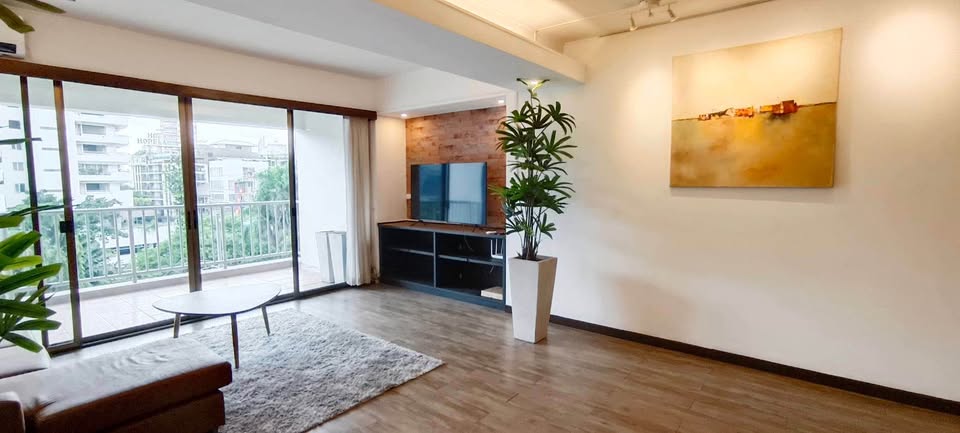 Three Bedroom Condo For Rent