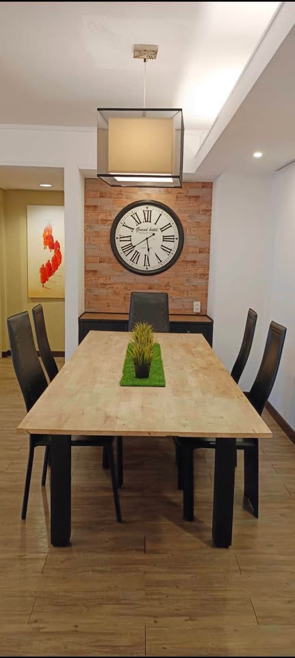 Three Bedroom Condo For Rent