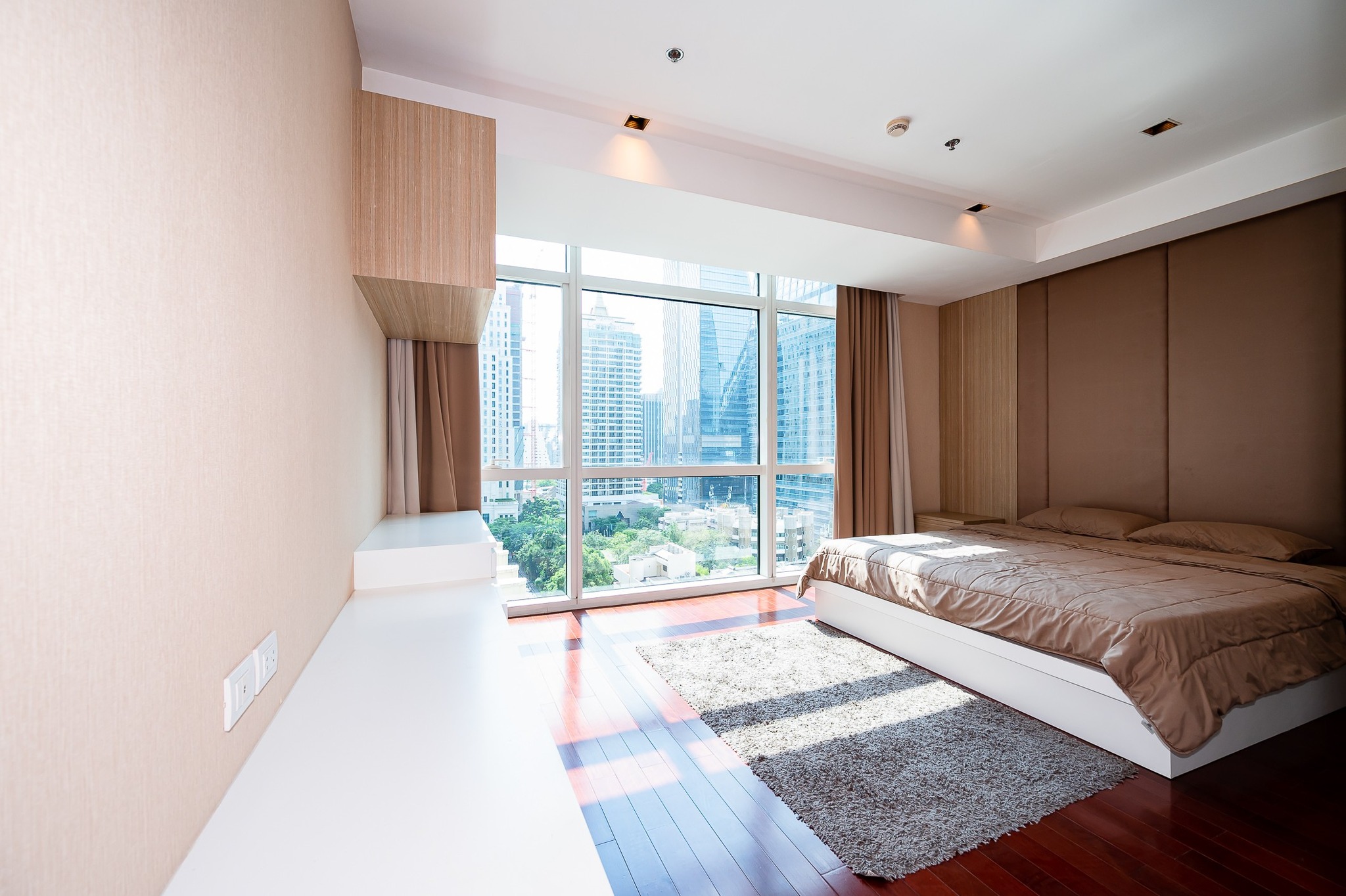 Two Bedroom Condo For Rent