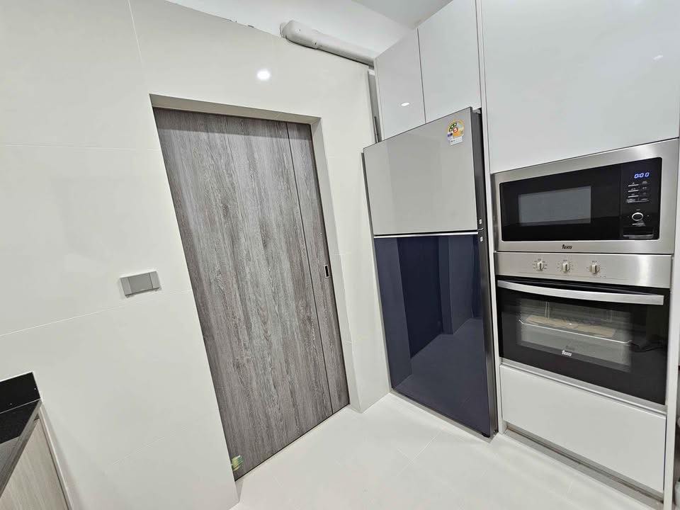 Detached House For Rent