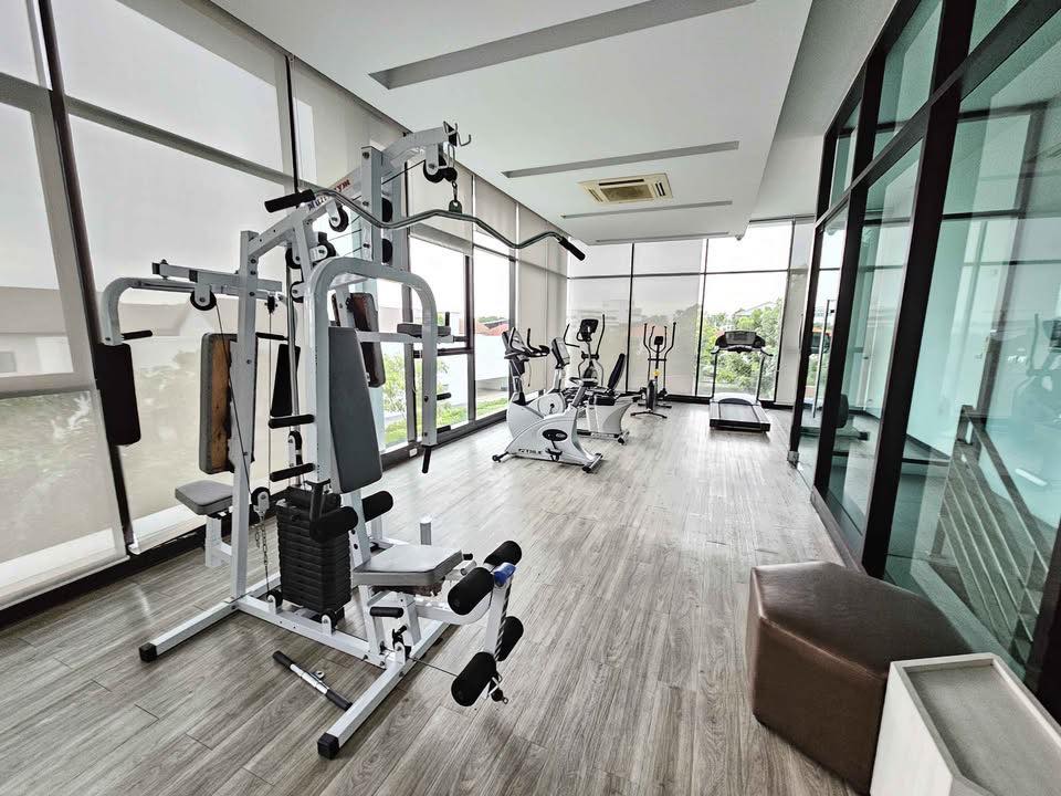 Detached House For Rent
