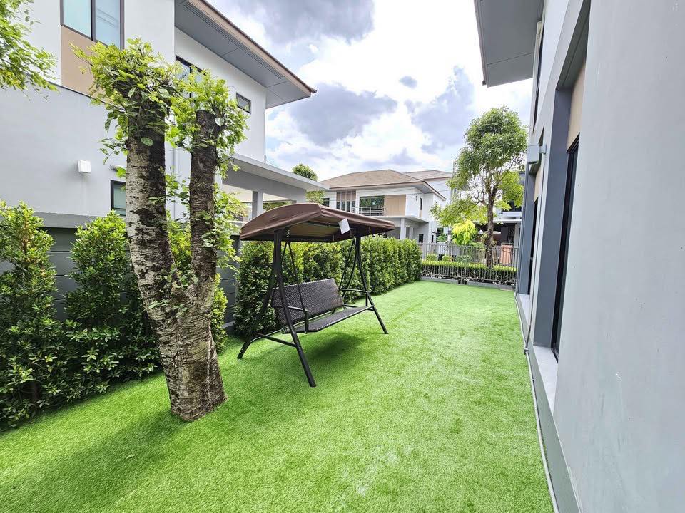Detached House For Rent