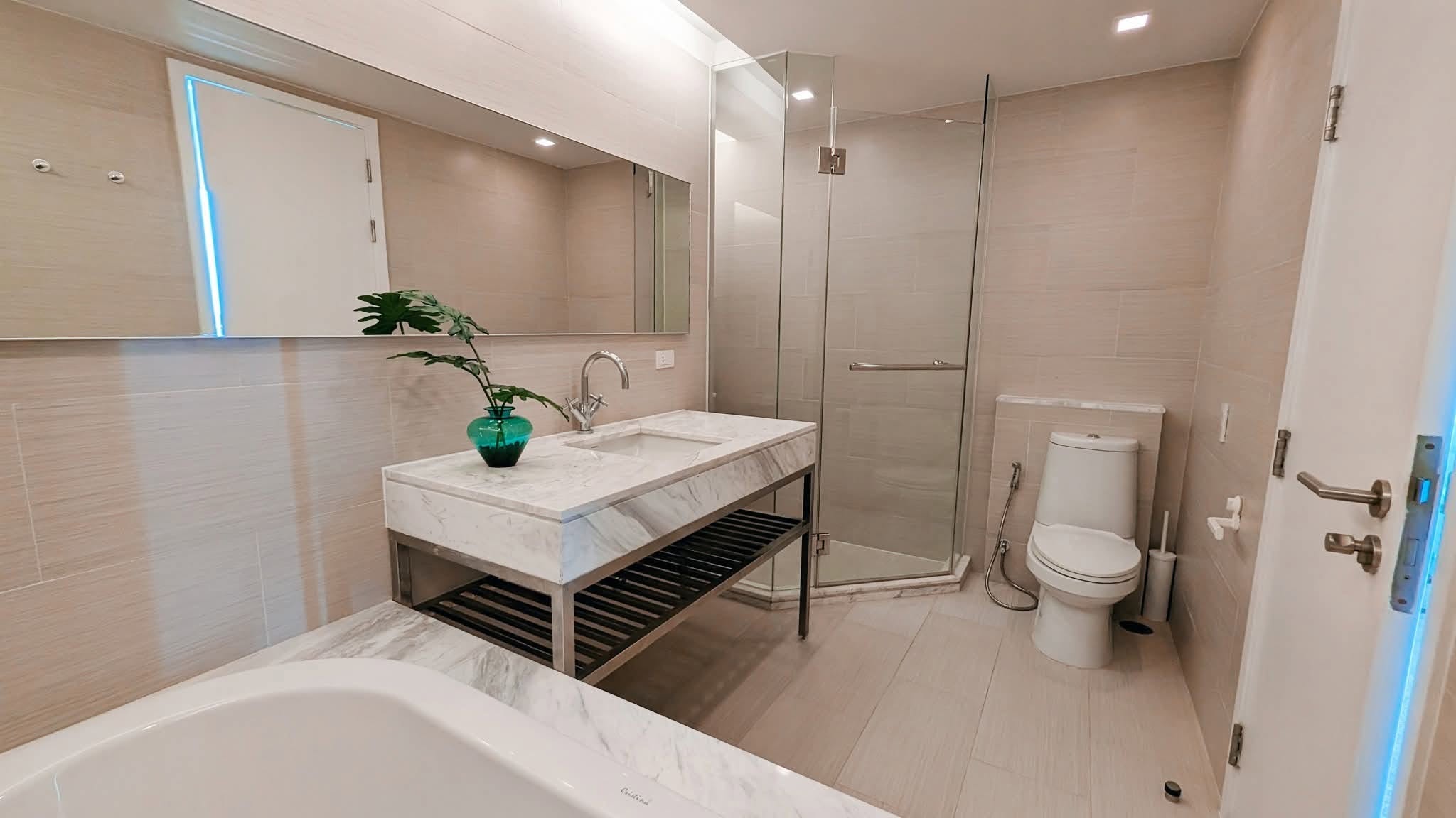 Three Bedroom Condo For Rent